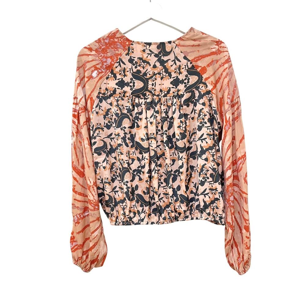 Free People Blouse Womens Medium Multicolor Floral Surplice Boho Top Blouson Hem - Picture 5 of 10